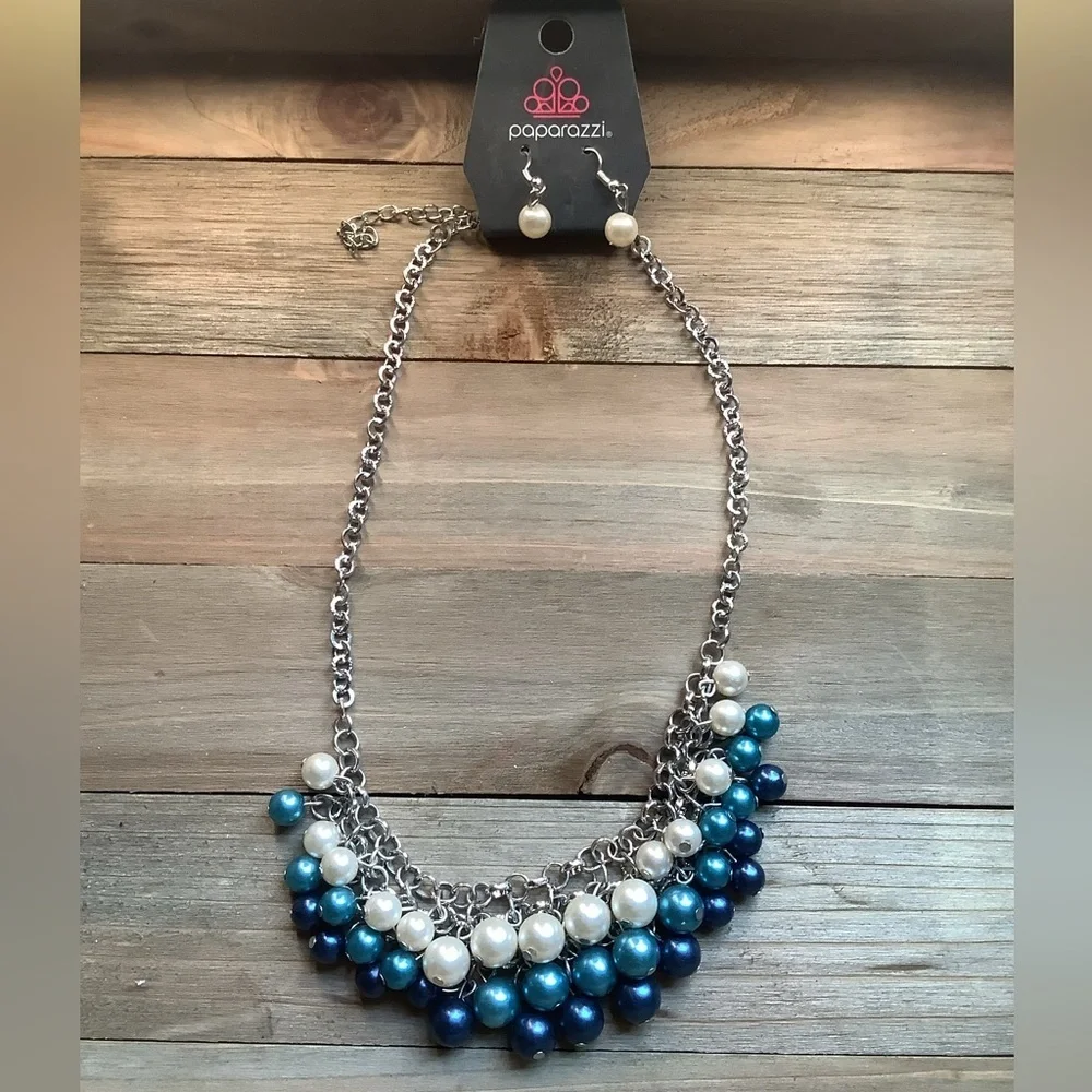 ❄️ Paparazzi | Silver Necklace with Blue and White Beads